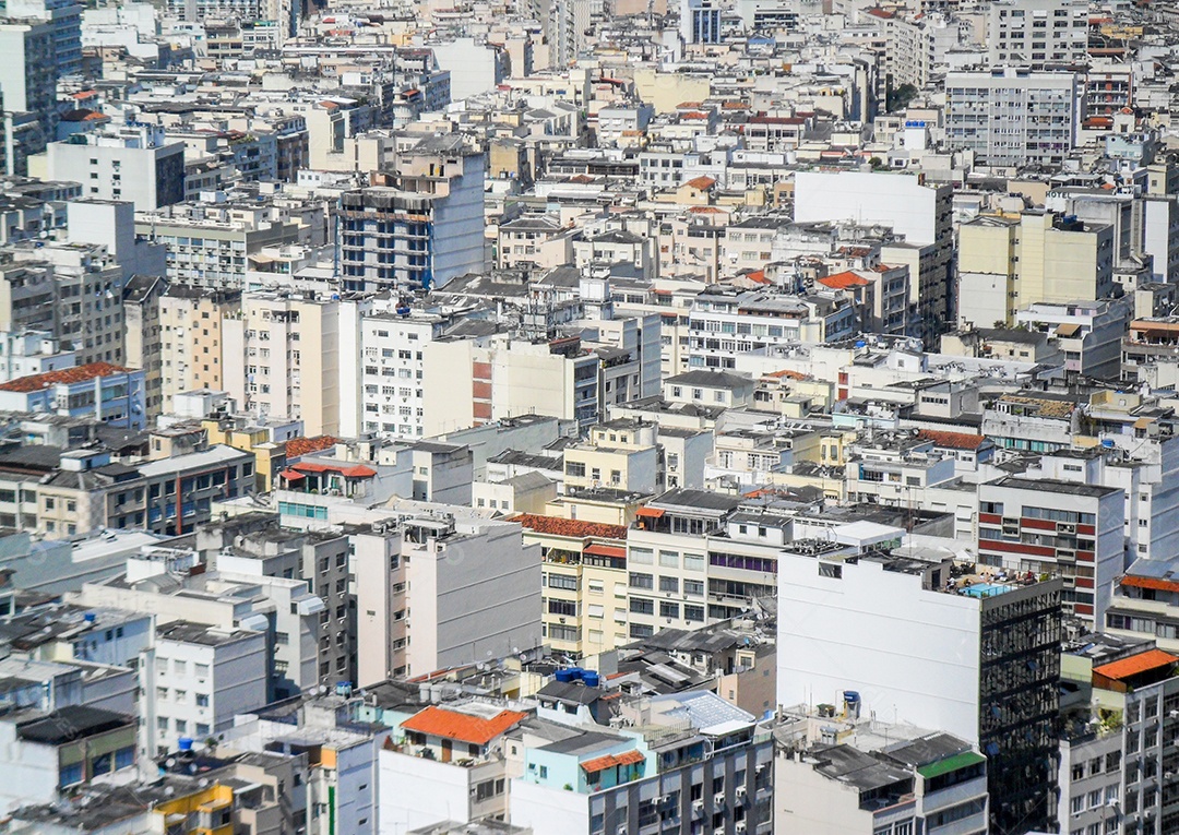 vista do topo do pico da Agulhinha Inhanga pico em Copacabana no Rio de Janeiro, Brasil.