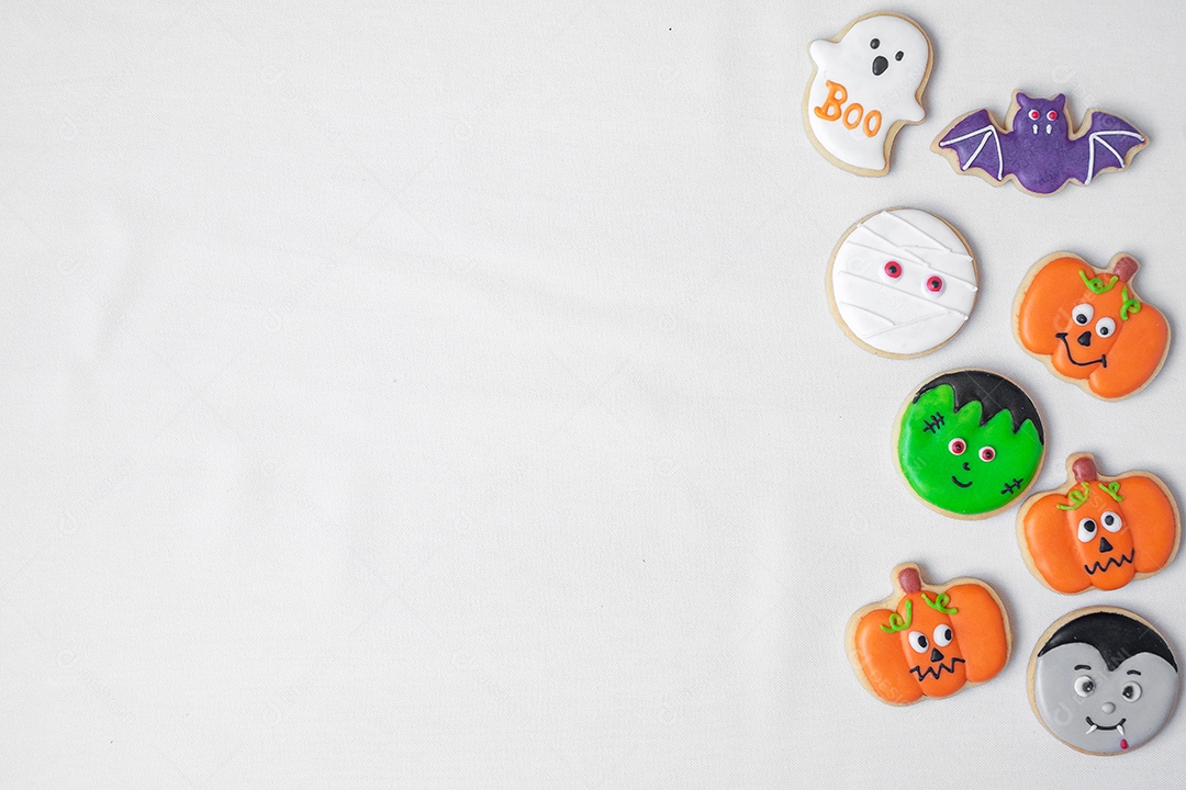 Biscoitos engraçados de Halloween em fundo branco. Truque ou Ameaça, Feliz Dia das Bruxas, Olá outubro, outono outono, festivo, festa e conceito de férias