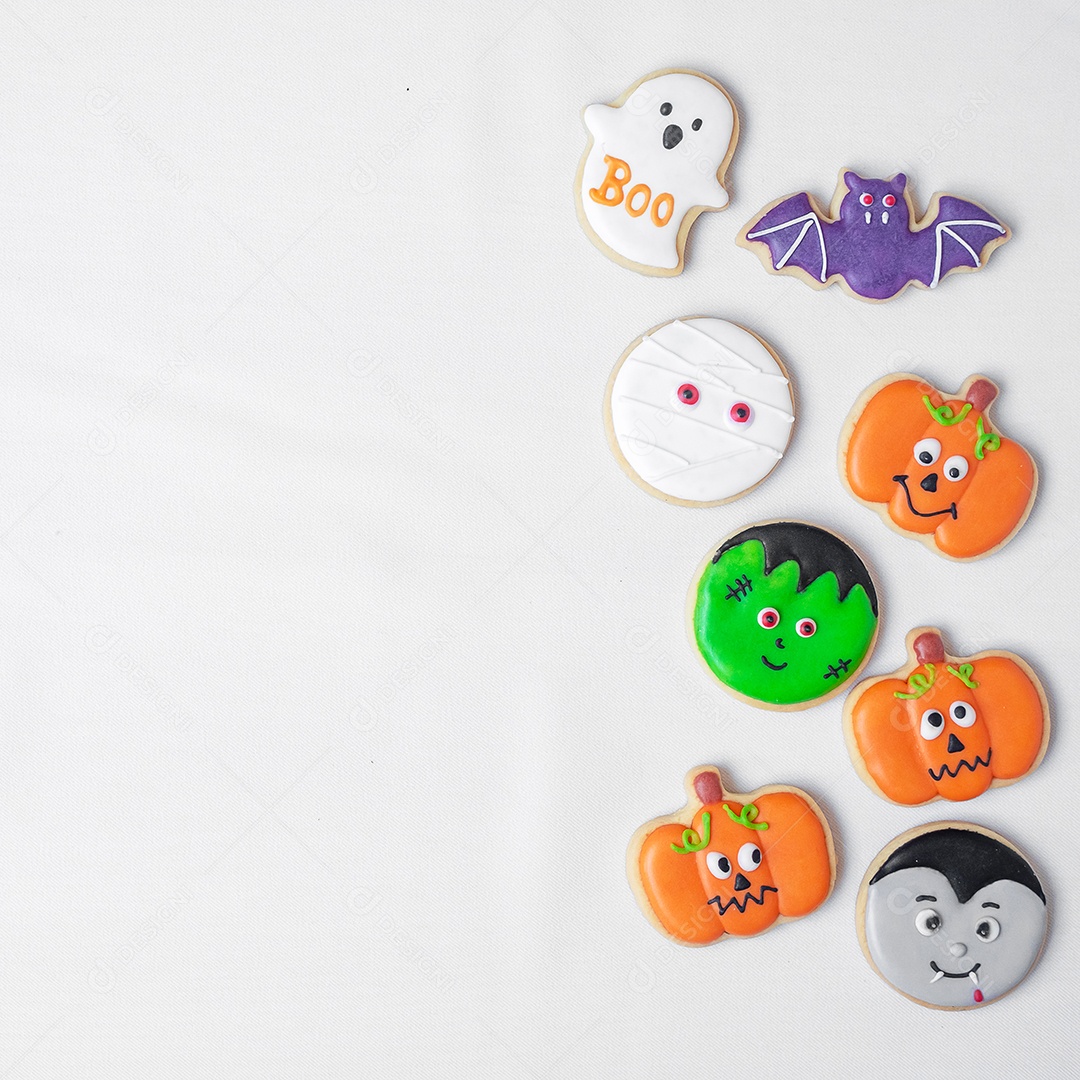 Biscoitos engraçados de Halloween em fundo branco. Truque ou Ameaça, Feliz Dia das Bruxas, Olá outubro, outono outono, festivo, festa e conceito de férias