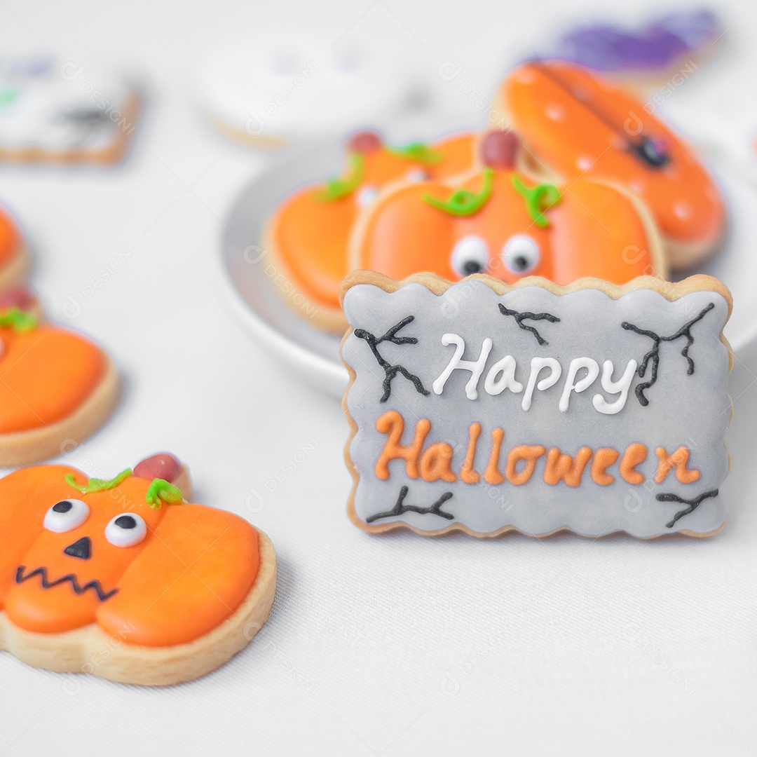 Cookies engraçados de Halloween com calendário de 31 de outubro em fundo branco. Truque ou Ameaça, Feliz Dia das Bruxas, Olá outubro, outono outono, festivo, festa e conceito de férias