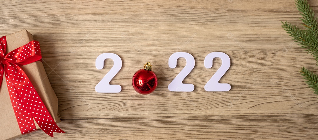 2022 Feliz Ano Novo com decoração de Natal. Novo começo.