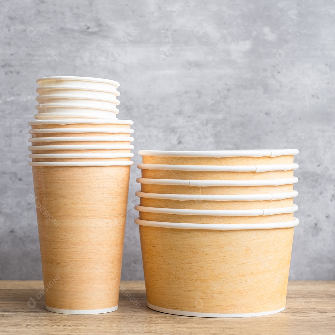 Embalagens de alimentos ecologicamente corretas no fundo da mesa.