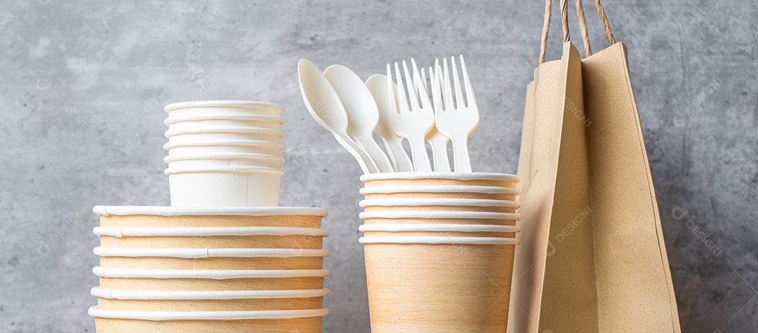 Embalagens de alimentos ecologicamente corretas no fundo da mesa.