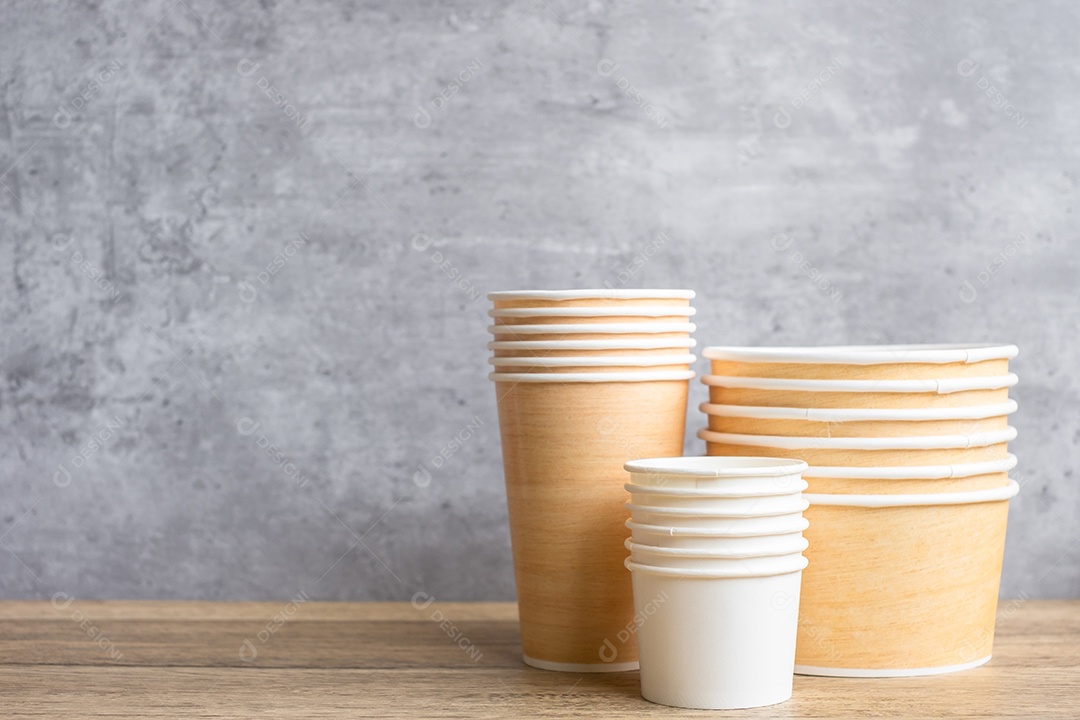 Embalagens de alimentos ecologicamente corretas no fundo da mesa.