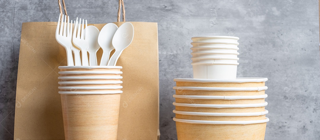 Embalagens de alimentos ecologicamente corretas no fundo da mesa.