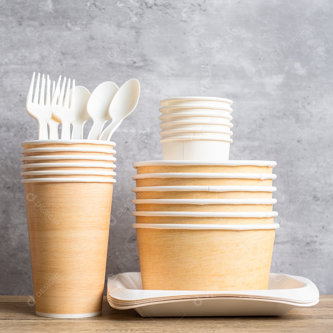 Embalagens de alimentos ecologicamente corretas no fundo da mesa.