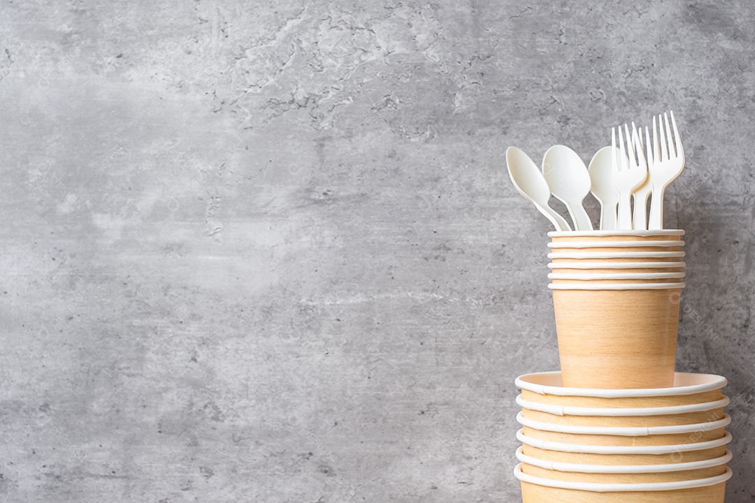 Embalagens de alimentos ecologicamente corretas no fundo da mesa.