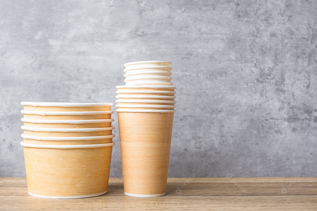 Embalagens de alimentos ecologicamente corretas no fundo da mesa.