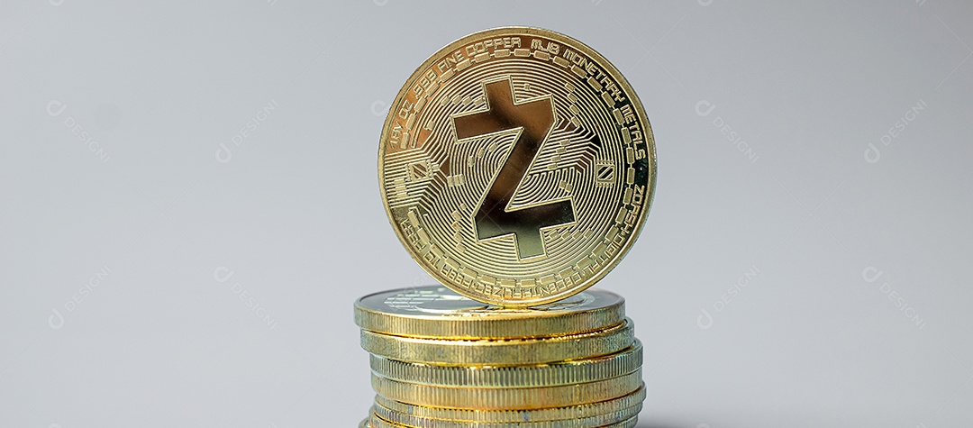 pilha de moedas de criptomoeda dourada ZCASH (ZEC), Crypto is Digital