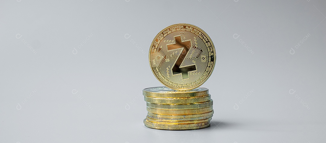 pilha de moedas de criptomoeda dourada ZCASH (ZEC), Crypto is Digital