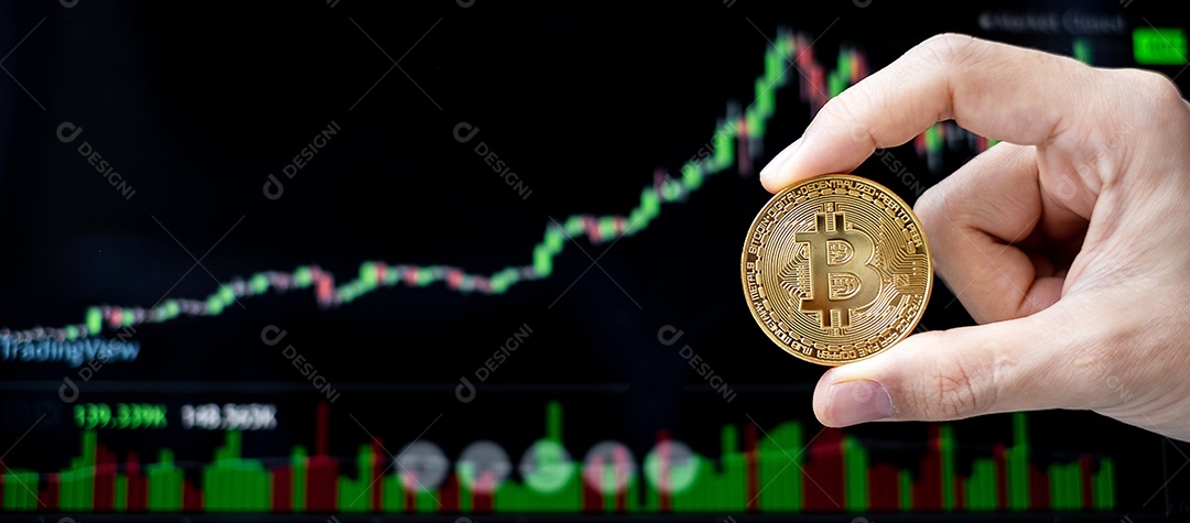 moeda de criptomoeda Bitcoin dourada com fundo de gráfico de vela