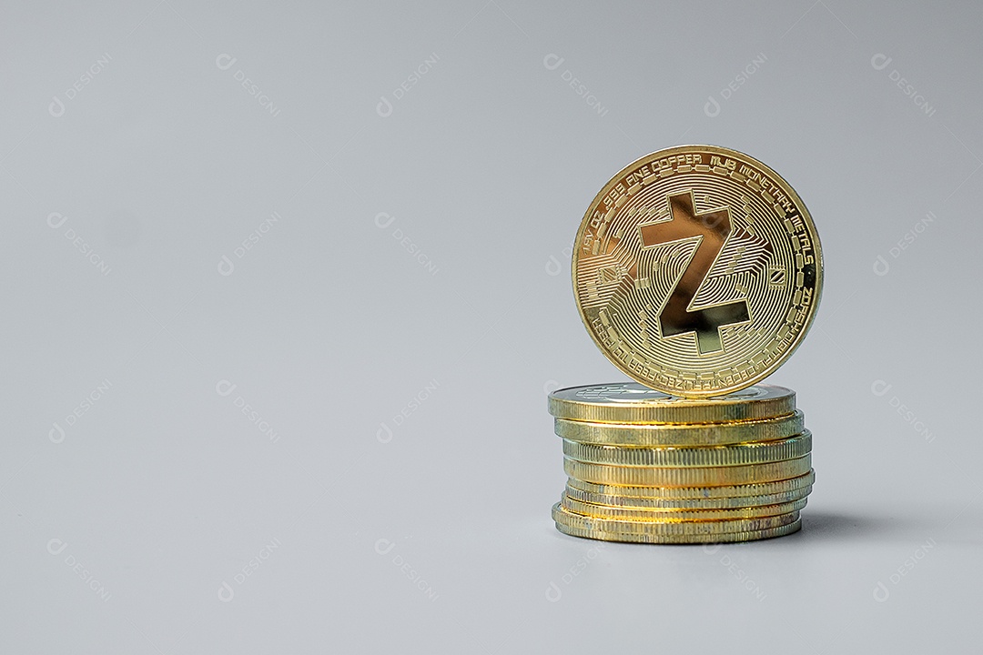 pilha de moedas de criptomoeda dourada ZCASH (ZEC), Crypto is Digital