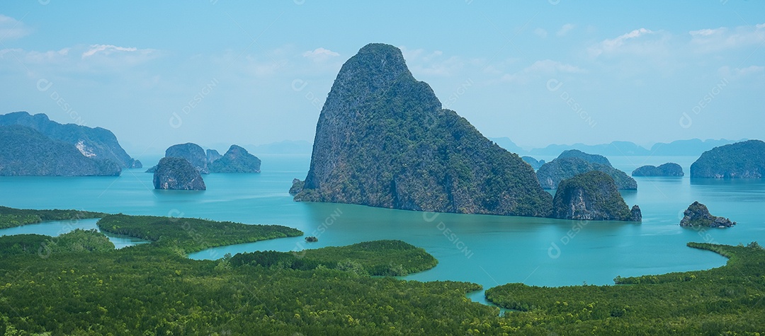 Ponto de vista da baía de Phang Nga do cenário em Samet Nang She perto de Phuket