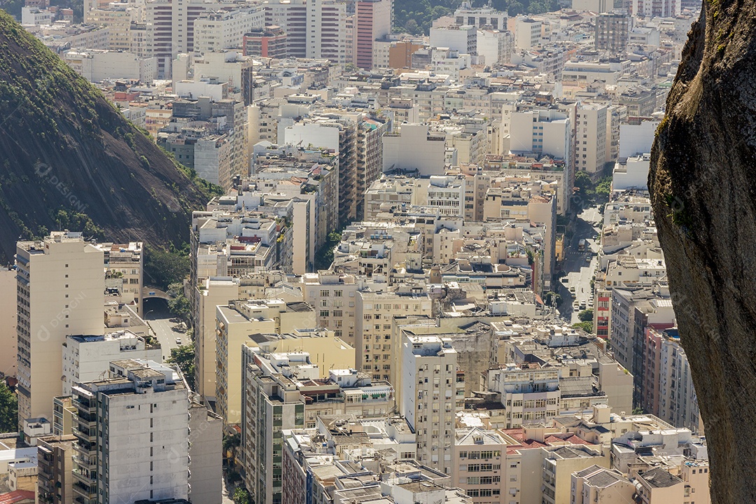 vista aérea do bairro de copacabana no Rio de Janeiro, Brasil.