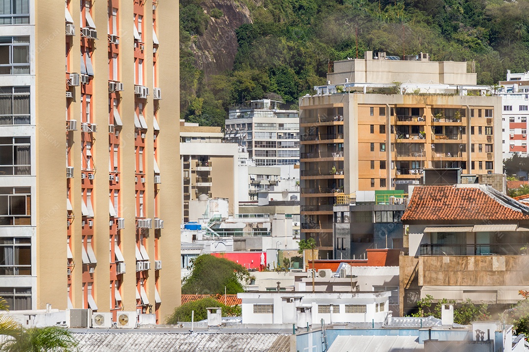edifícios no bairro do Leblon, no Rio de Janeiro.
