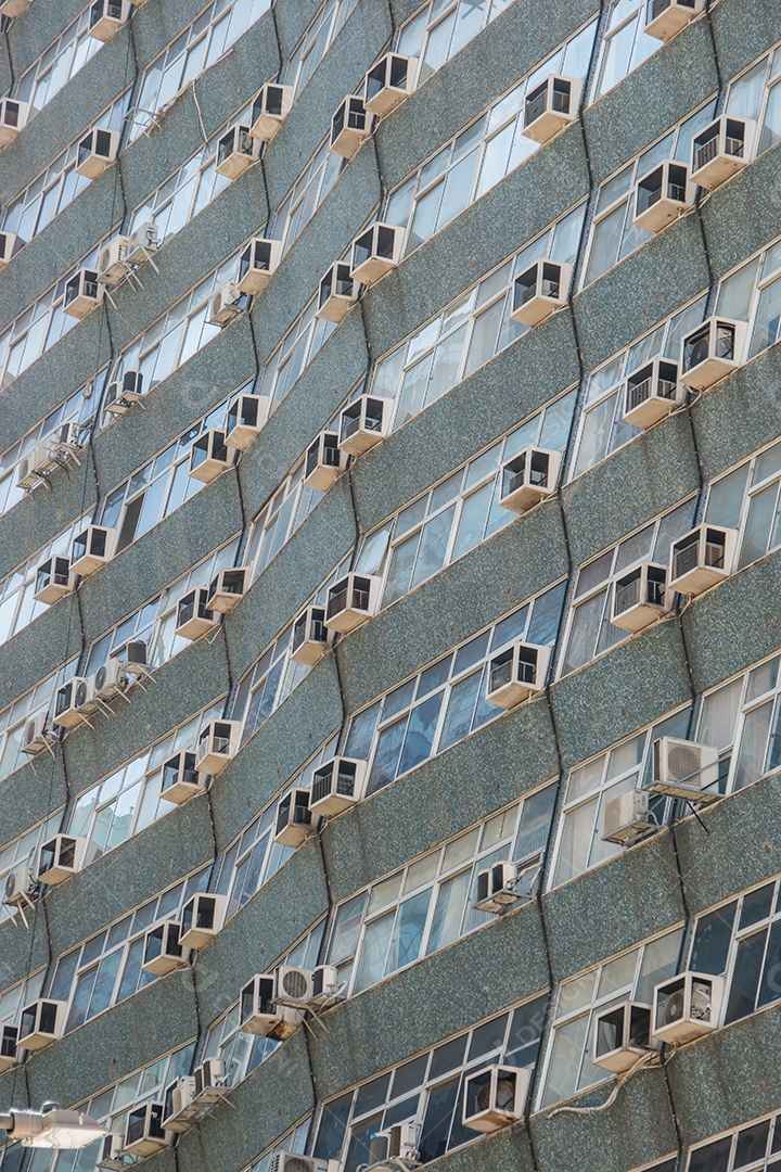 fachada de prédio no centro do Rio de Janeiro.