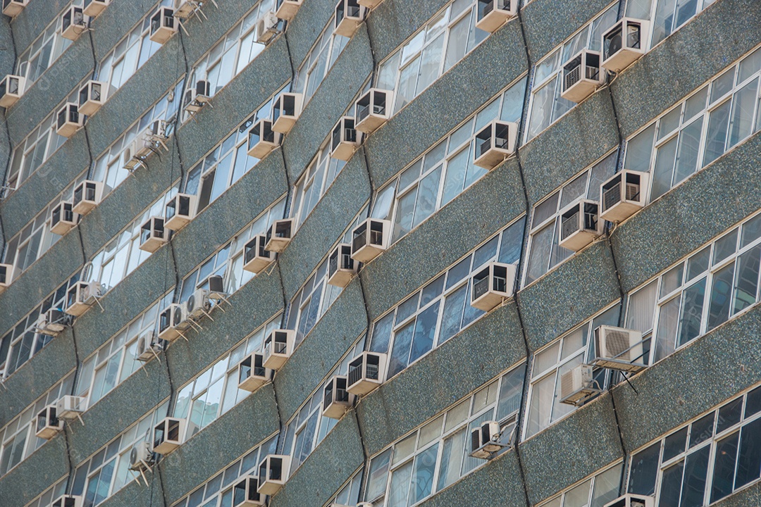 fachada de prédio no centro do Rio de Janeiro.