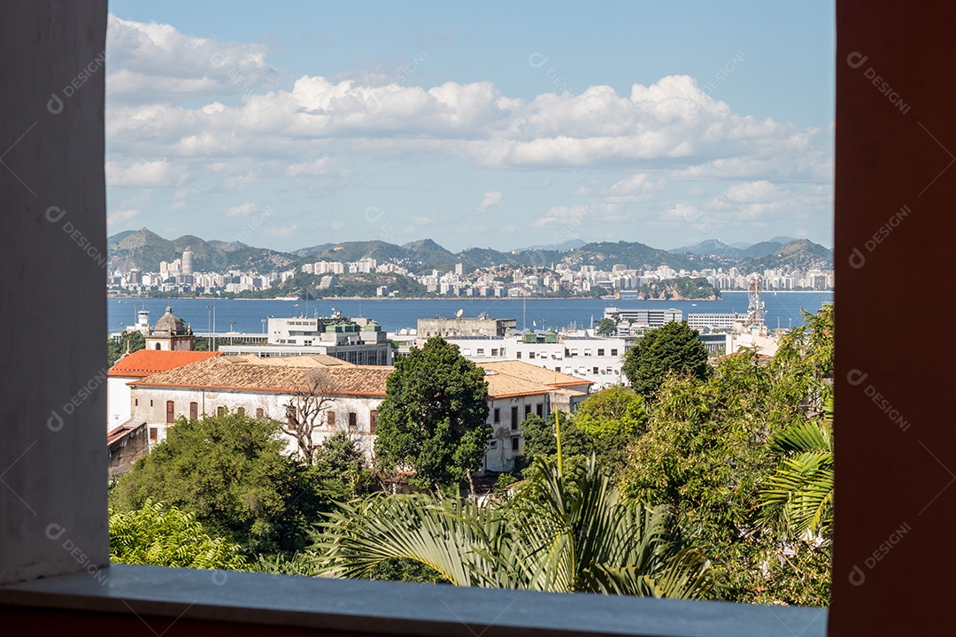 centro do Rio de Janeiro, visto do alto do bairro de Santa Teresa no Brasil.
