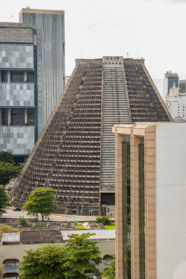 prédios no centro do rio de janeiro vistos de um terraço no rio de janeiro.