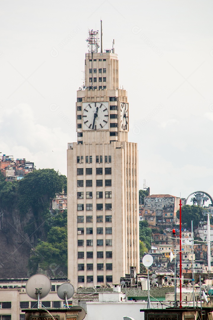 Relógio central do Brasil no centro do Rio de Janeiro.