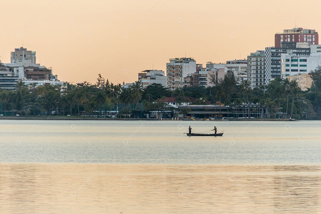 vista da lagoa rodrigo de freitas no rio de janeiro.