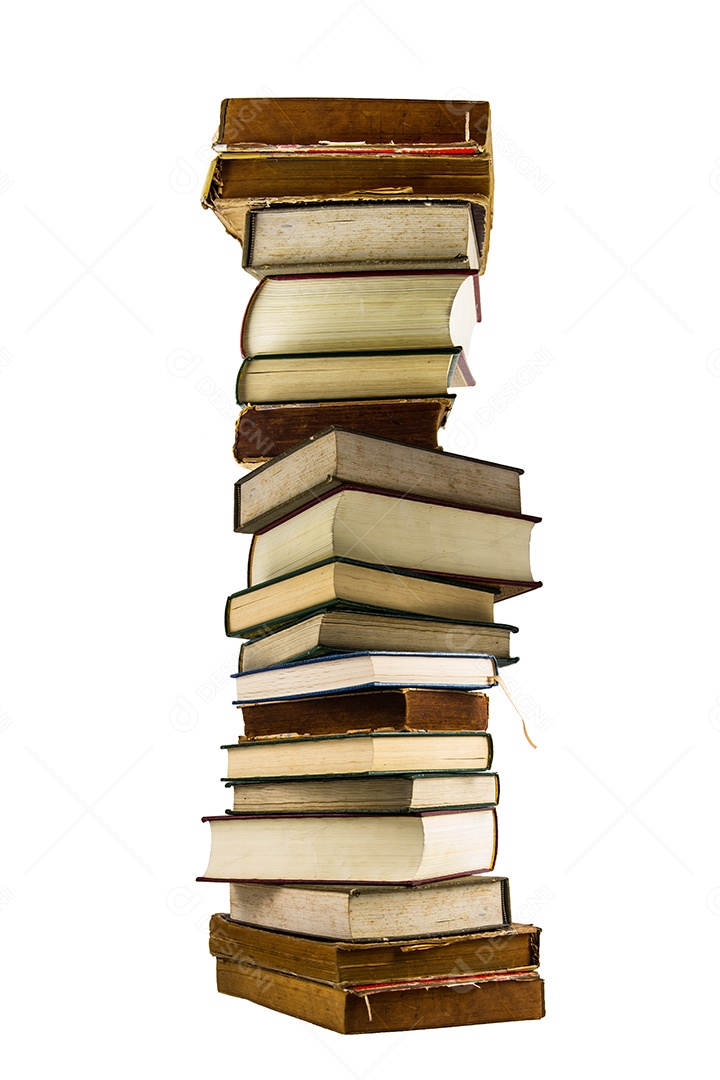 pilha de livros isolados no fundo branco