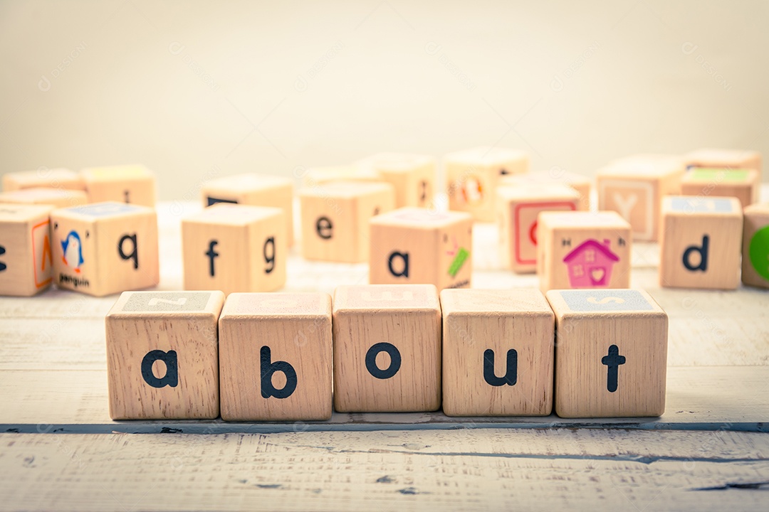 Palavra sobre madeira Cúbica na madeira