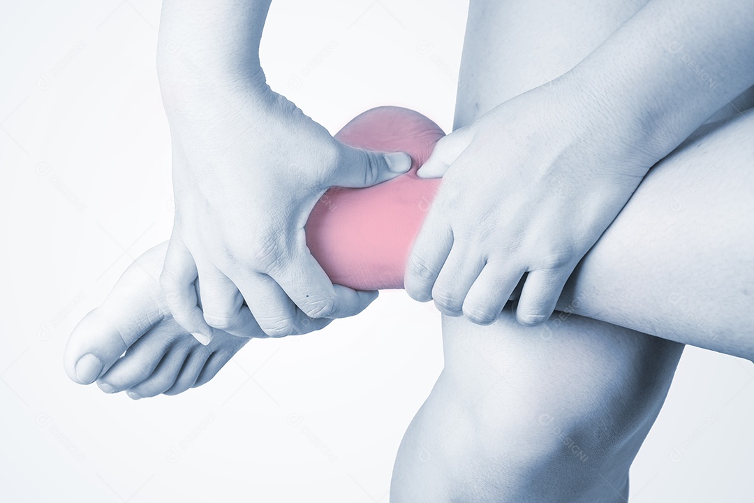 lesão no tornozelo em humanos. dor no tornozelo, dores nas articulações pessoas médicas