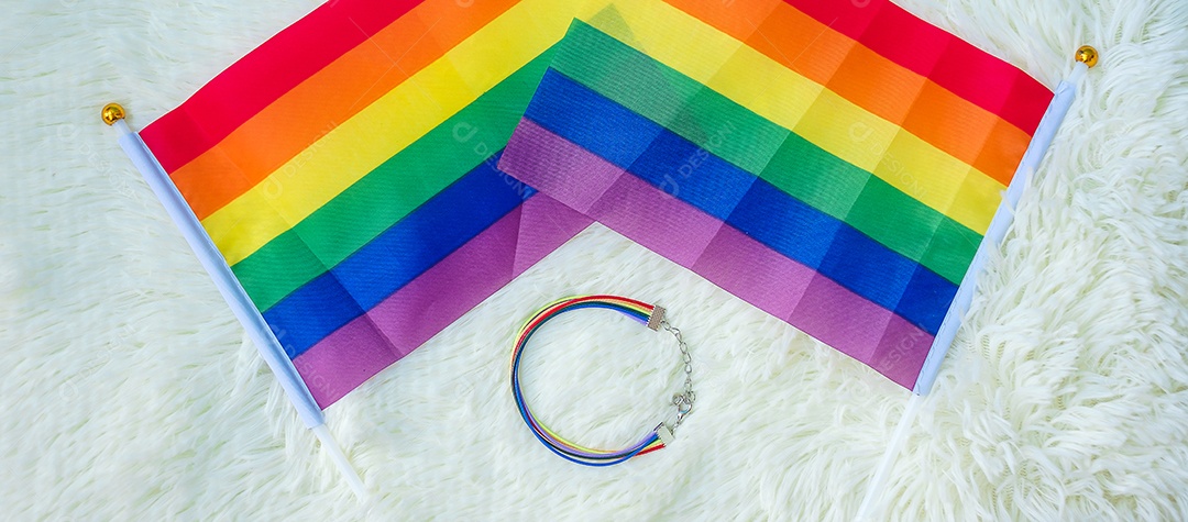 Bandeira LGBTQ arco-íris em fundo branco. Apoio Lésbica, Gay, Bi