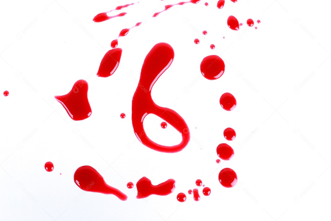 Impressão sangrenta em um fundo branco com as letras 6