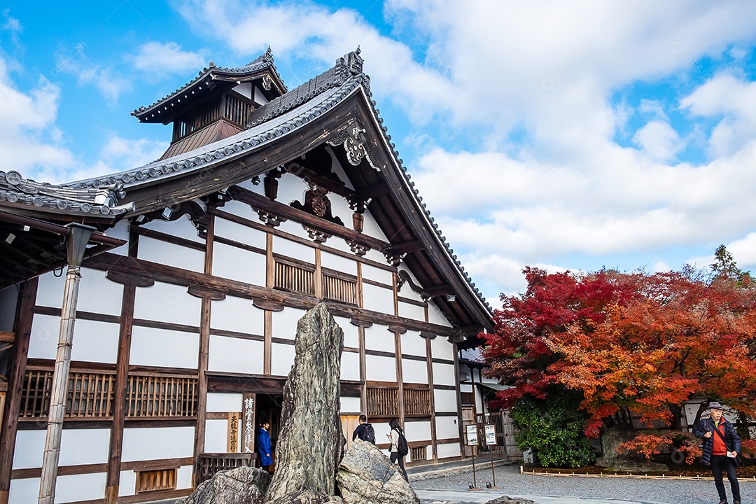 Templo de Tenryuji na estação do outono do outono, marco e popular