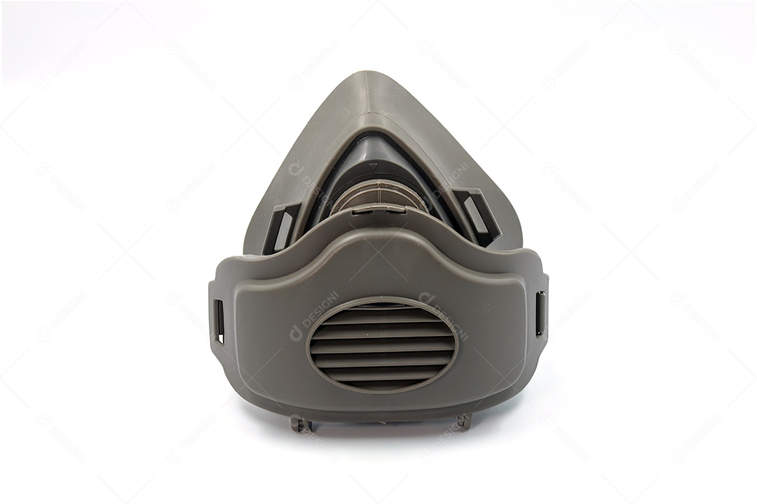 Respirador industrial protege contra poeira isolada no fundo branco.