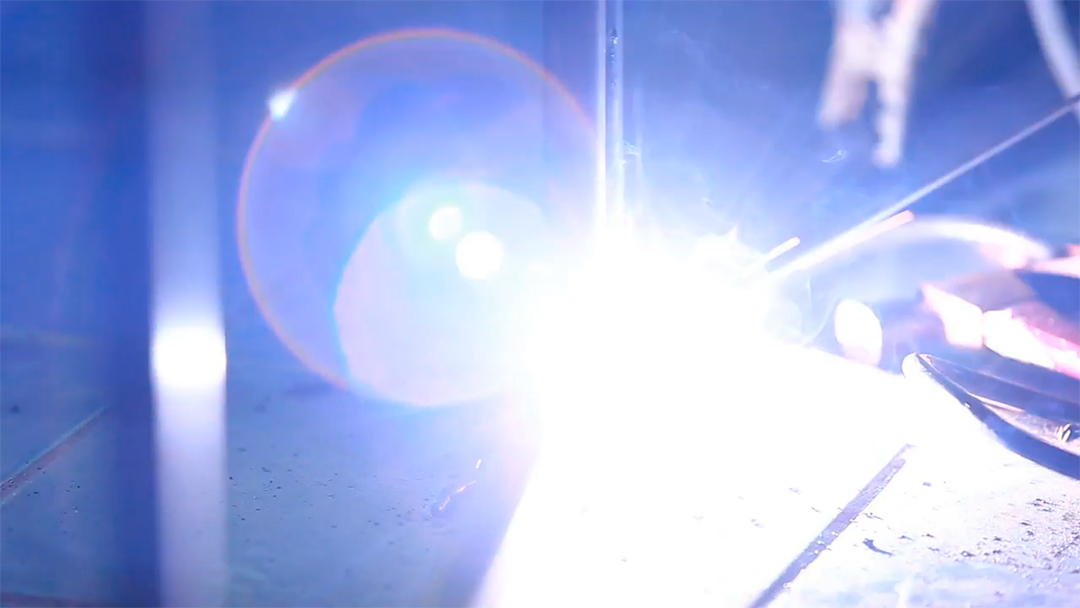 Soldagem de aço MP4