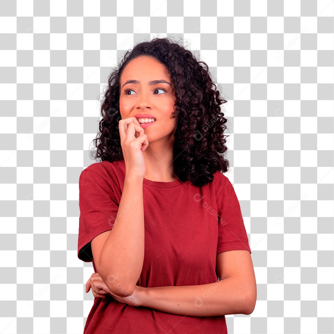 Mulher morena de blusa vermelha nervosa roendo suas unhas