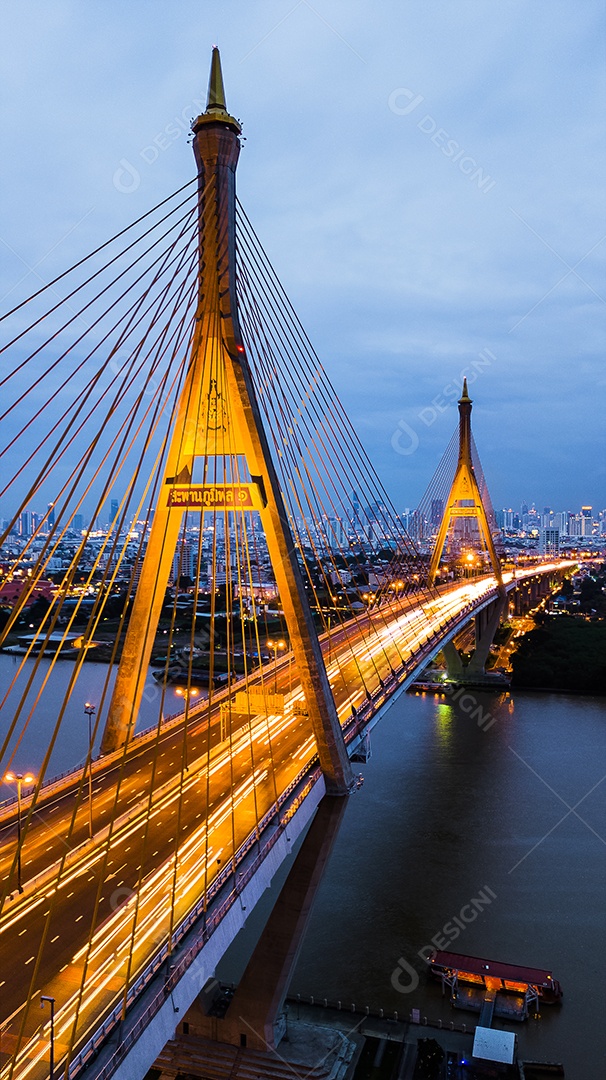 Ponte Rama 9 na Tailândia. O marco de Thailand.The símbolo