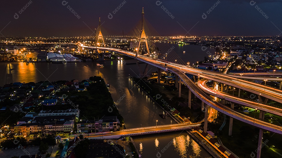 Ponte Rama 9 na Tailândia. O marco de Thailand.The símbolo