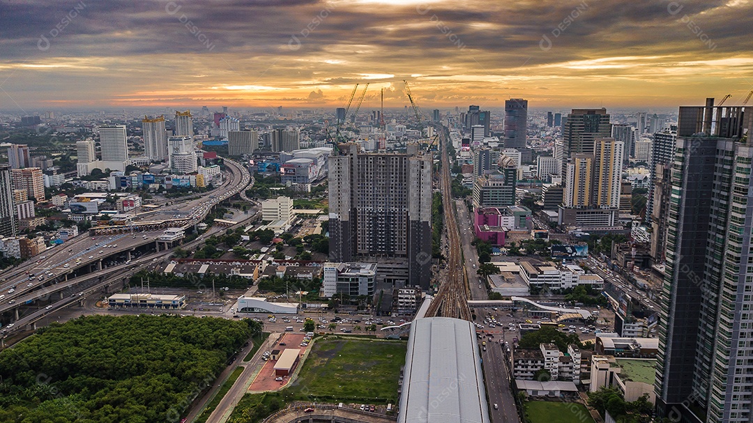 Uma vista aérea da cidade.