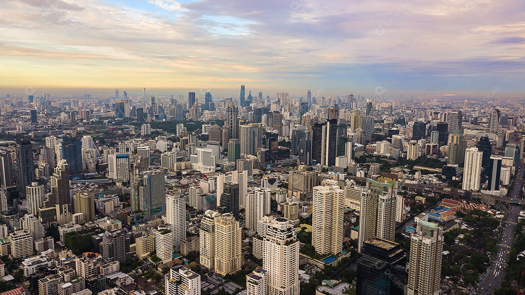 Uma vista aérea da cidade.