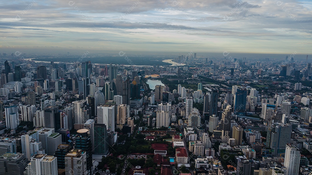 Uma vista aérea da cidade.