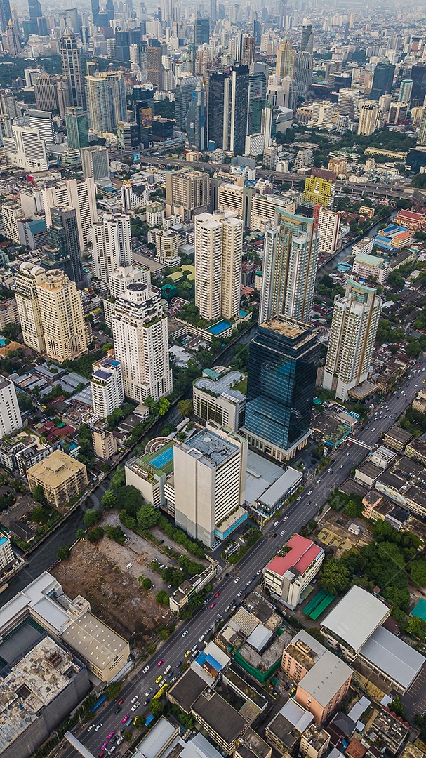 Uma vista aérea da cidade.