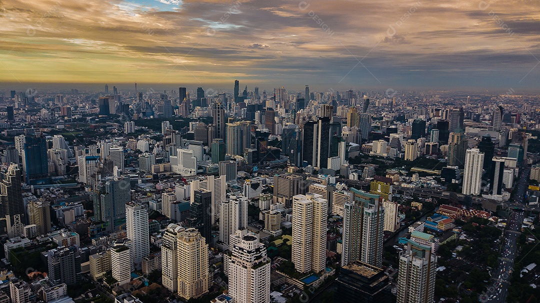 Uma vista aérea da cidade.