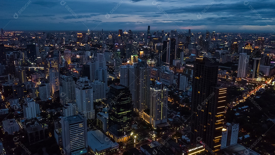 Luz na cidade, Luz de edifícios e estradas