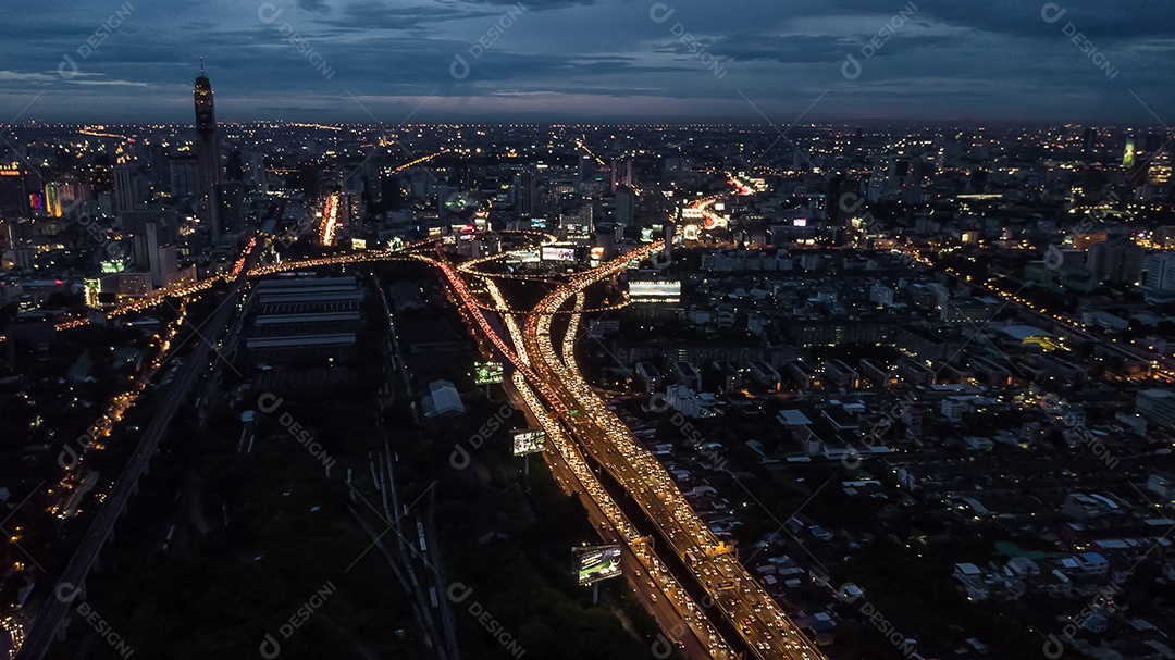 Luz na cidade, Luz de edifícios e estradas