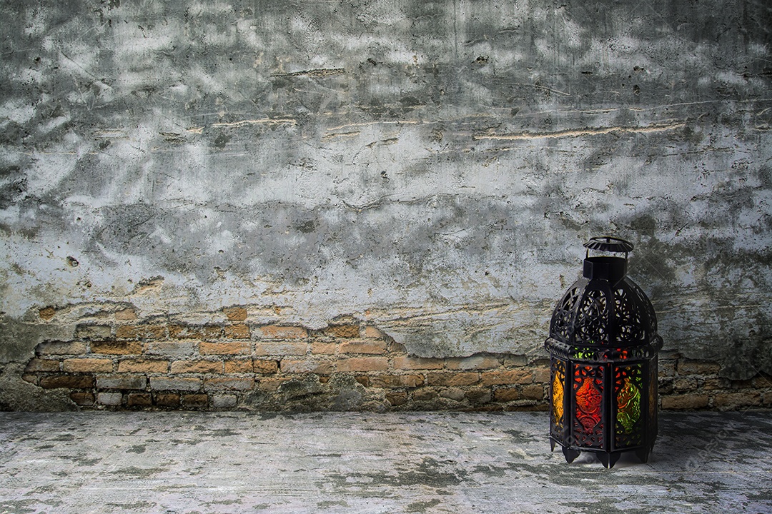 Lanterna iluminada estilo árabe ou lanterna de vela vintage de Marrocos