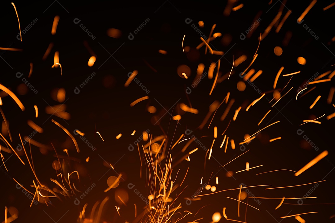 Partículas de Fogo Sobre Fundo Preto Quente