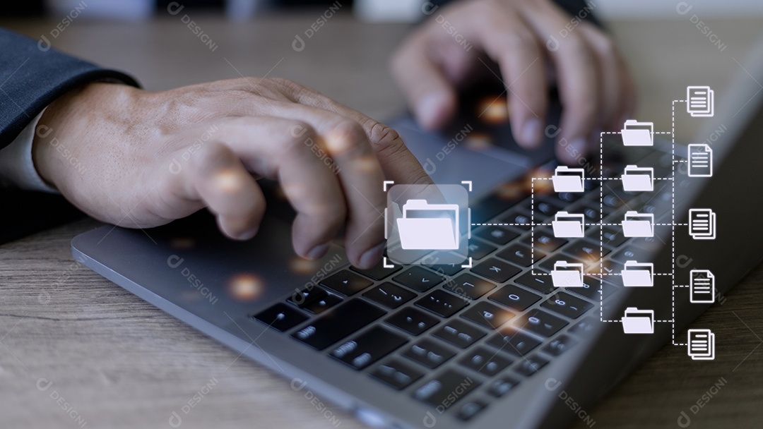 Sistema de gerenciamento de documentos (DMS) sendo configurado pelo consultor
