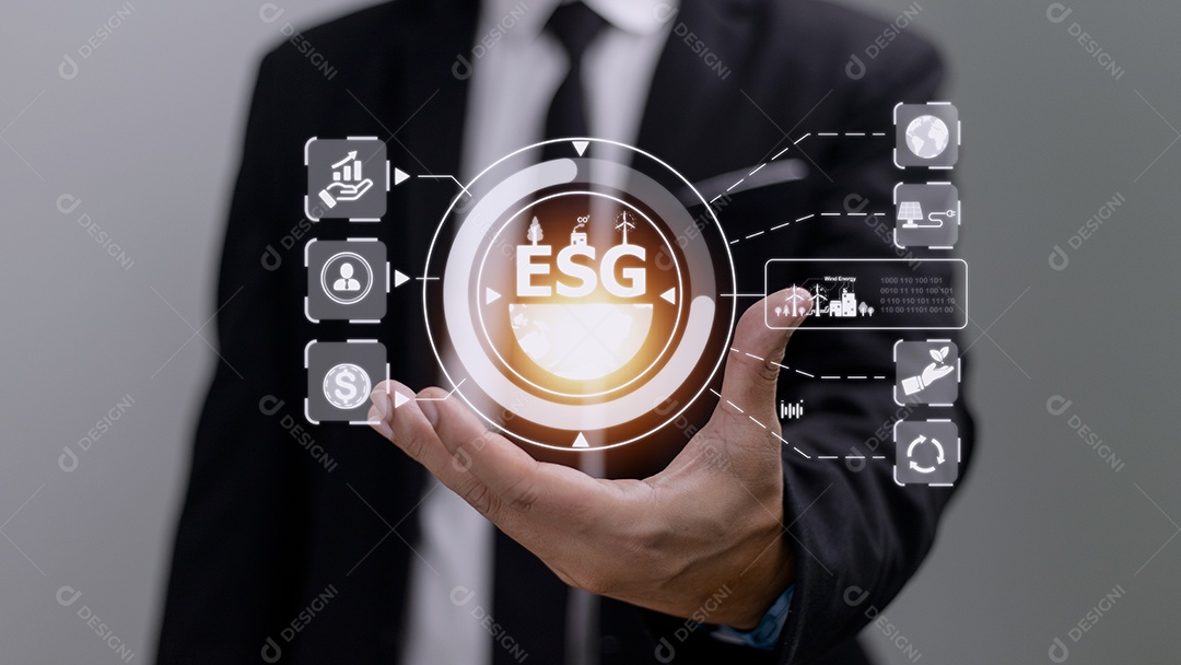 Mão de um humano segurando o ícone ESG da terra verde para o Meio Ambiente