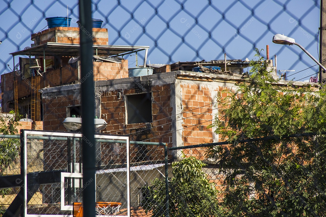Favela do cajueiro do rio de janeiro.