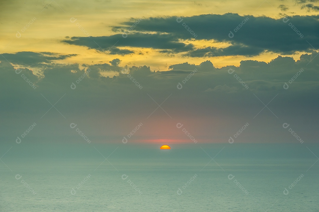 Nascer do sol e suas cores.