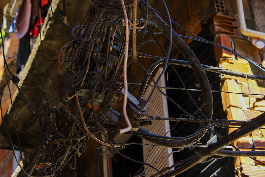 Detalhes da favela do Cantagalo.